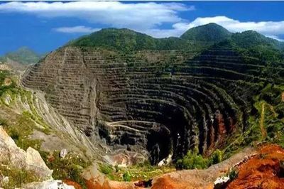 小長(zhǎng)假?gòu)奈錆h出發(fā)走這十條線 荊楚風(fēng)光滿(mǎn)足所有對(duì)美的渴望